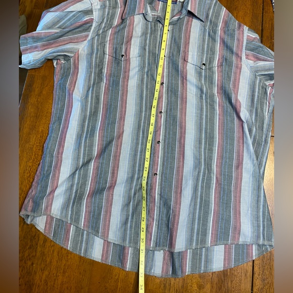 Wrangler button snap single stitch X-long tails.  Size 18. - Picture 9 of 10